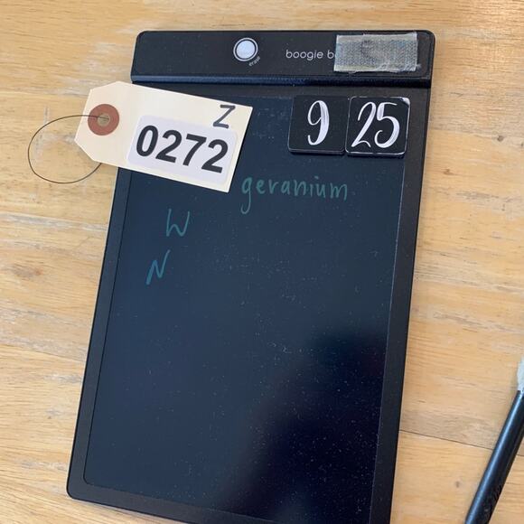 Mirol Tank Top Womens S Small Geranium Crew Neck Chest Pocket Sleeveless Stretch - Picture 11 of 12